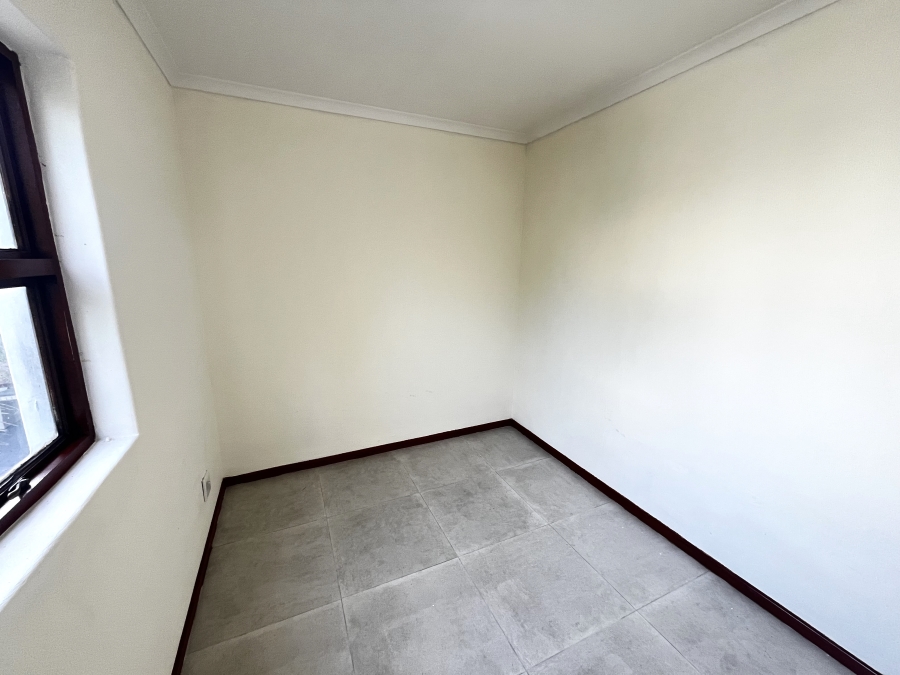 To Let 2 Bedroom Property for Rent in Parklands Western Cape